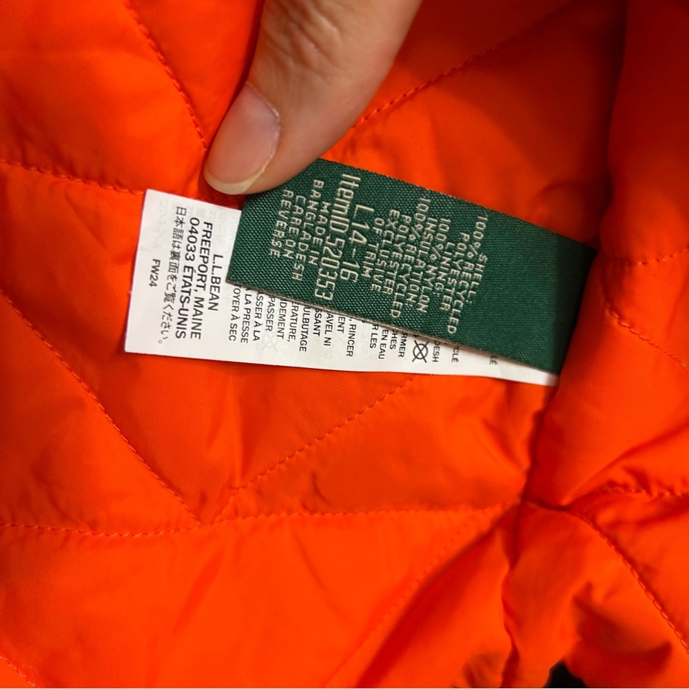 L.L. Bean Kids' Waterproof Insulated Jacket - size 14/16 - Navy - like new! - Picture 8 of 9